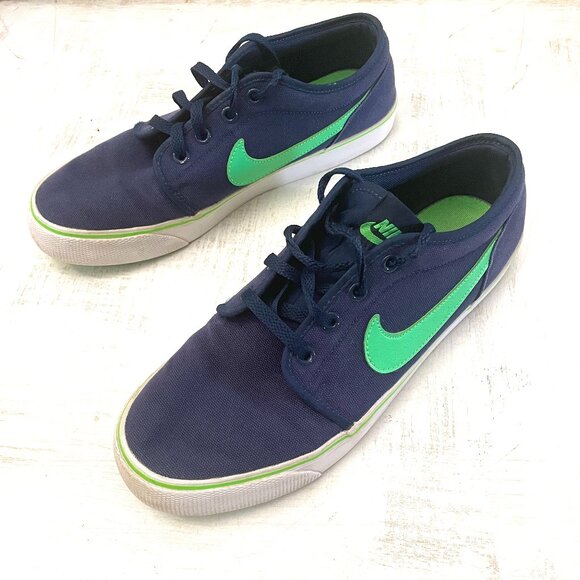 Nike Mens Toki Low Top Sneakers Blue Green Size 9